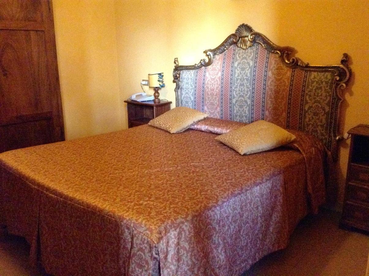 קסטלנובו די גרפניאנה Albergo Ristorante Da Carlino חדר תמונה